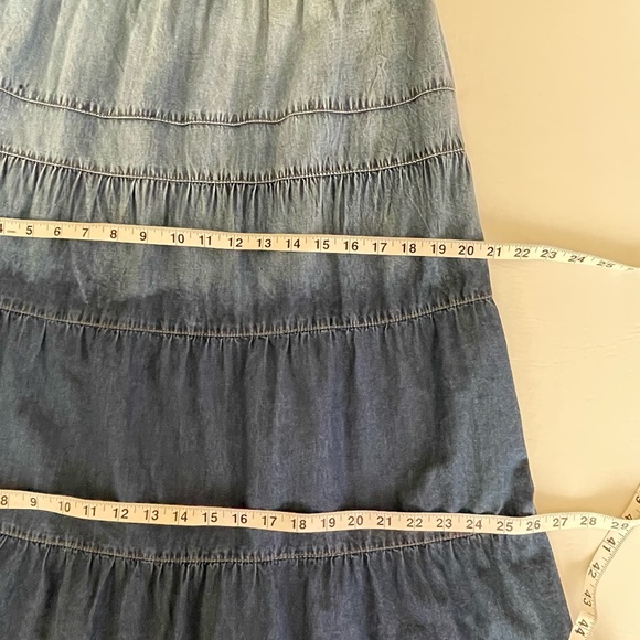 Studio Wear Apparel Tiered Ombré Long Denim Skirt w/Lace Hem Size Small Pull On - Picture 7 of 9